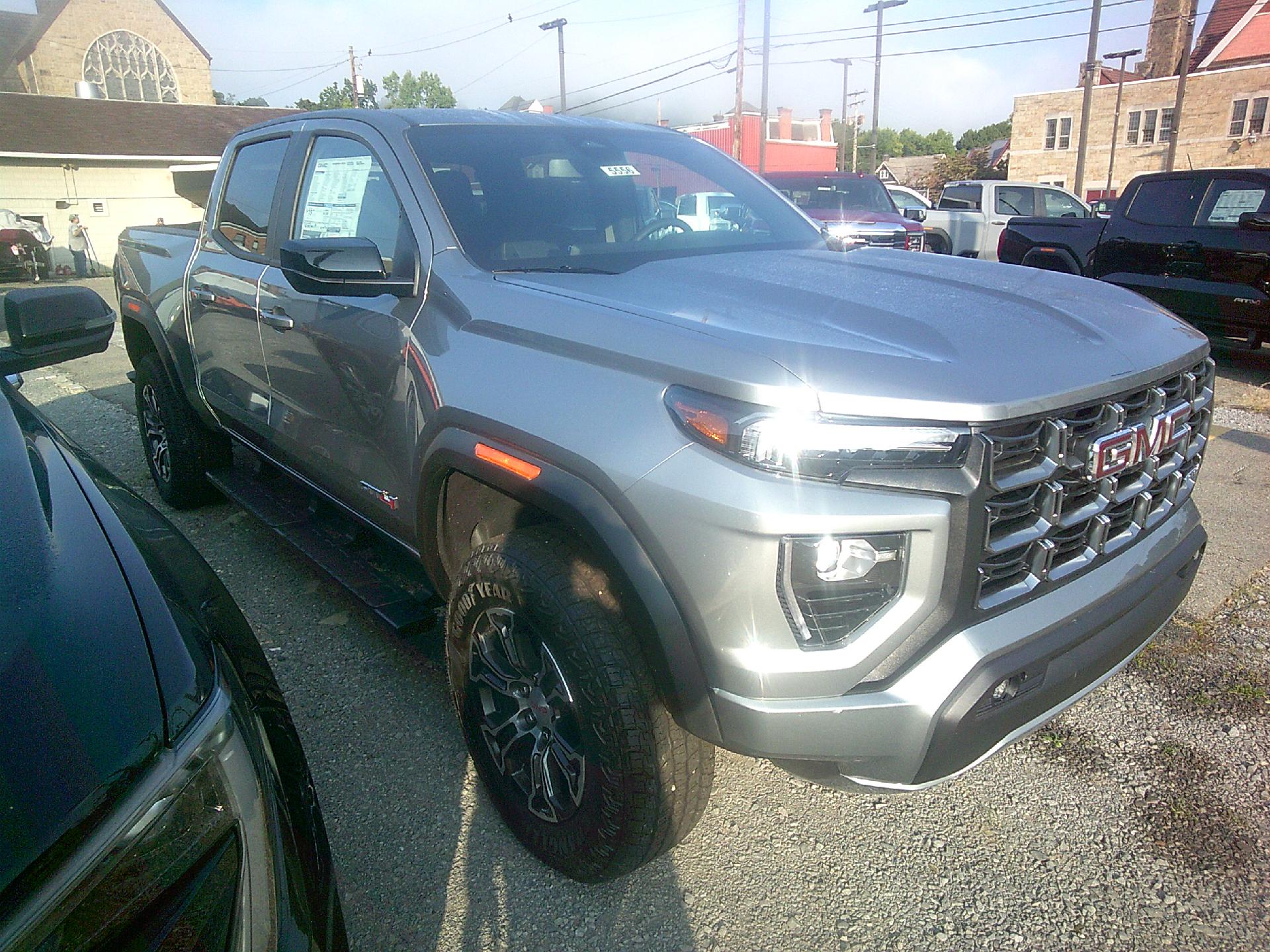 2024 GMC Canyon Vehicle Photo in KITTANNING, PA 16201-1536