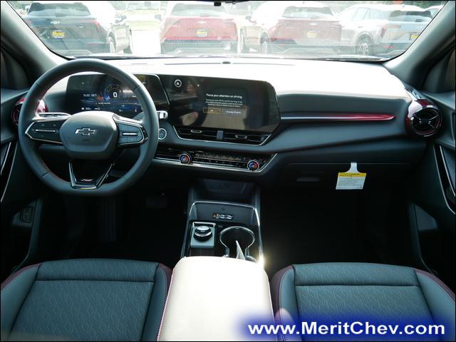 2025 Chevrolet Equinox Vehicle Photo in MAPLEWOOD, MN 55119-4794