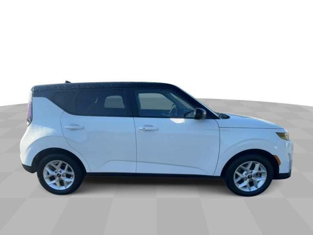 2024 Kia Soul Vehicle Photo in THOMPSONTOWN, PA 17094-9014