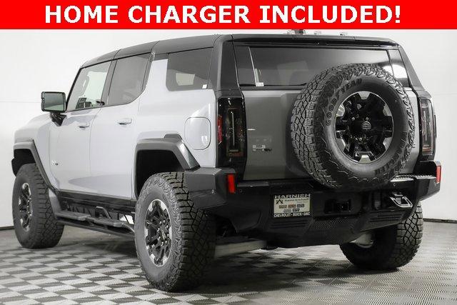 2024 GMC HUMMER EV SUV Vehicle Photo in PUYALLUP, WA 98371-4149