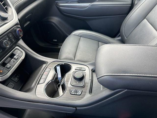 2022 GMC Acadia Vehicle Photo in MEDINA, OH 44256-9631