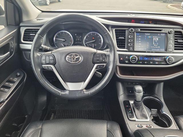 2017 Toyota Highlander Vehicle Photo in WATERTOWN, CT 06795-3318