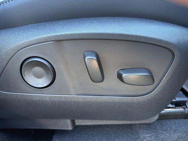 2025 Buick Enclave Vehicle Photo in JACKSON, MI 49202-1834