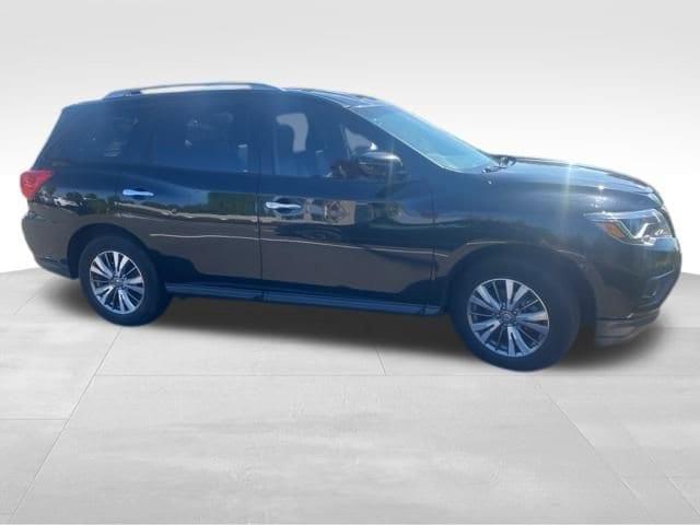 2020 Nissan Pathfinder Vehicle Photo in Salem, OR 97301