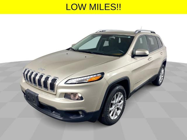 2015 Jeep Cherokee Vehicle Photo in ALLIANCE, OH 44601-4622