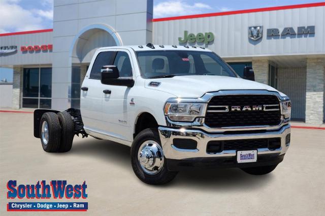 2024 Ram 3500 Chassis Cab Vehicle Photo in Cleburne, TX 76033