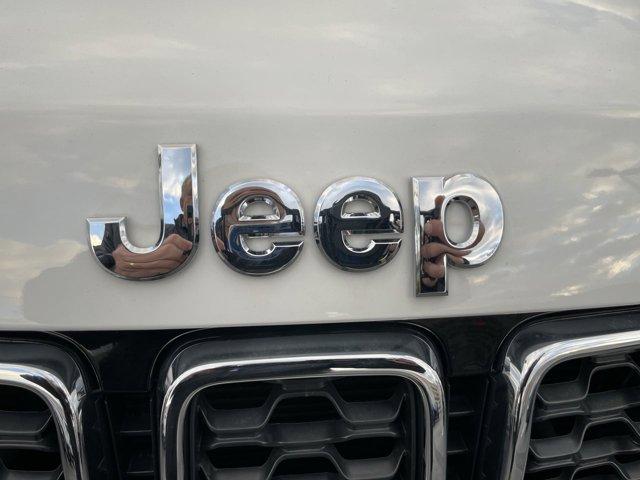 2017 Jeep Grand Cherokee Vehicle Photo in WILLIAMSVILLE, NY 14221-4303