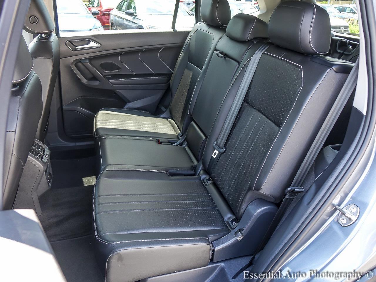 2023 Volkswagen Tiguan Vehicle Photo in Plainfield, IL 60586