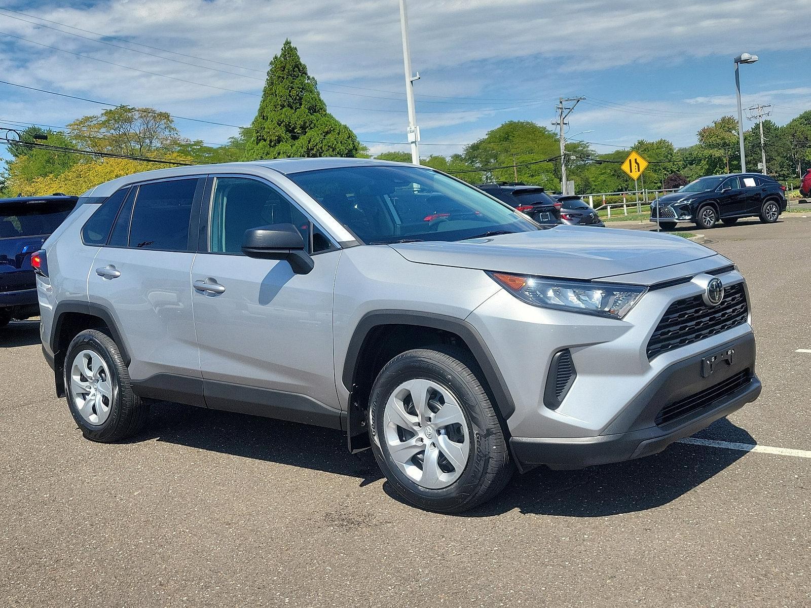 2022 Toyota RAV4 Vehicle Photo in Trevose, PA 19053