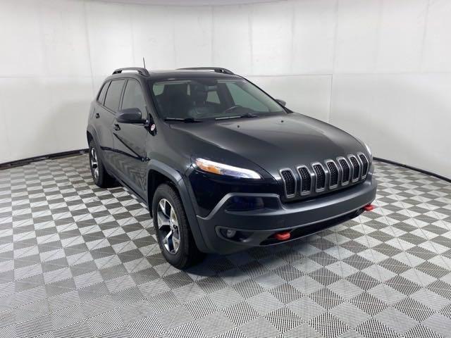 2017 Jeep Cherokee Vehicle Photo in MEDINA, OH 44256-9001