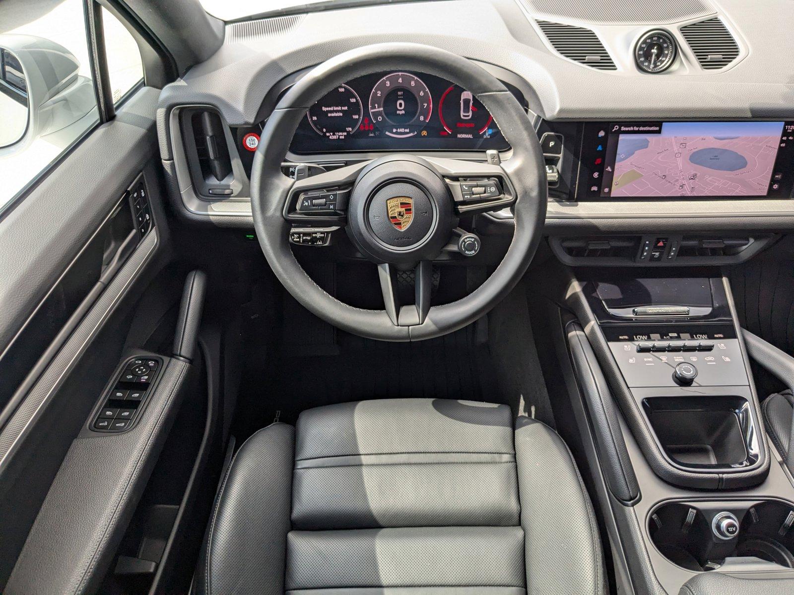 2024 Porsche Cayenne Vehicle Photo in Maitland, FL 32751