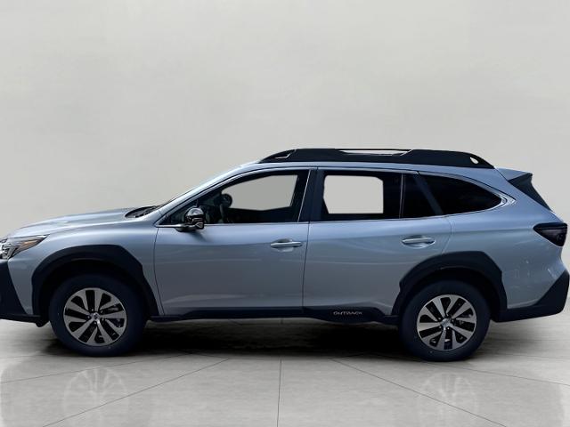 2025 Subaru Outback Vehicle Photo in Green Bay, WI 54304