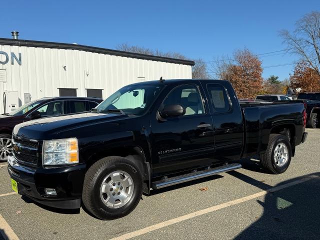 Used 2011 Chevrolet Silverado 1500 LT with VIN 1GCRKSE3XBZ152513 for sale in Chicopee, MA