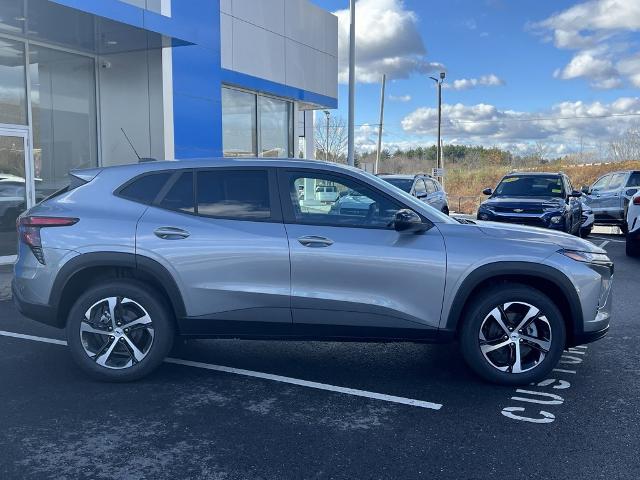 2025 Chevrolet Trax Vehicle Photo in GARDNER, MA 01440-3110