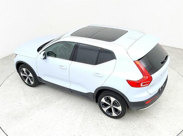 2024 Volvo XC40 Vehicle Photo in Grapevine, TX 76051