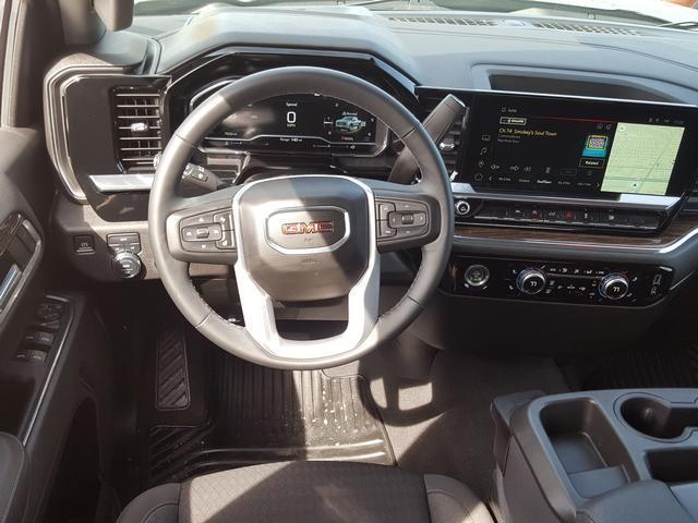 2023 GMC Sierra 1500 Vehicle Photo in ELYRIA, OH 44035-6349