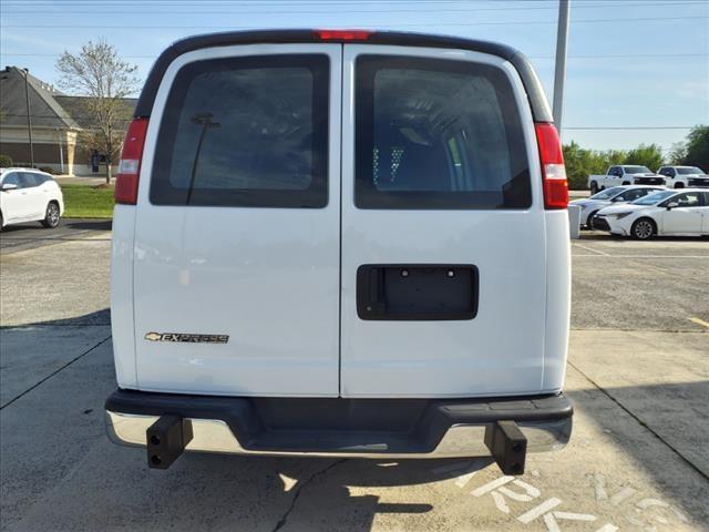 2022 Chevrolet Express Cargo Van Vehicle Photo in ROXBORO, NC 27573-6143