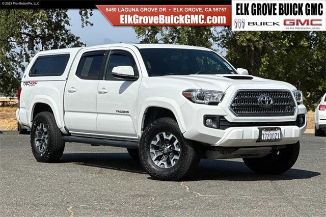 2017 Toyota Tacoma Vehicle Photo in ELK GROVE, CA 95757-8703