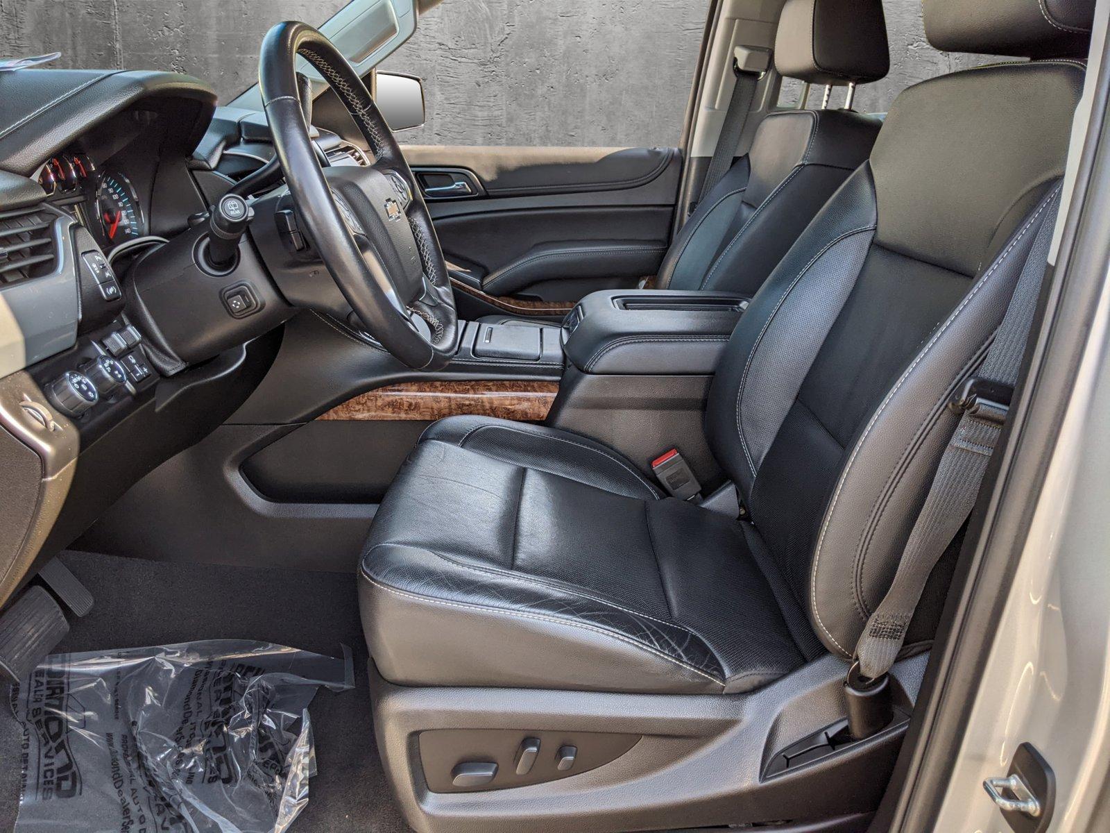 2019 Chevrolet Tahoe Vehicle Photo in TIMONIUM, MD 21093-2300