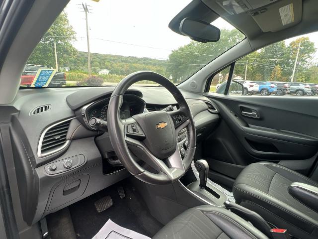 2022 Chevrolet Trax Vehicle Photo in BOSTON, NY 14025-9684