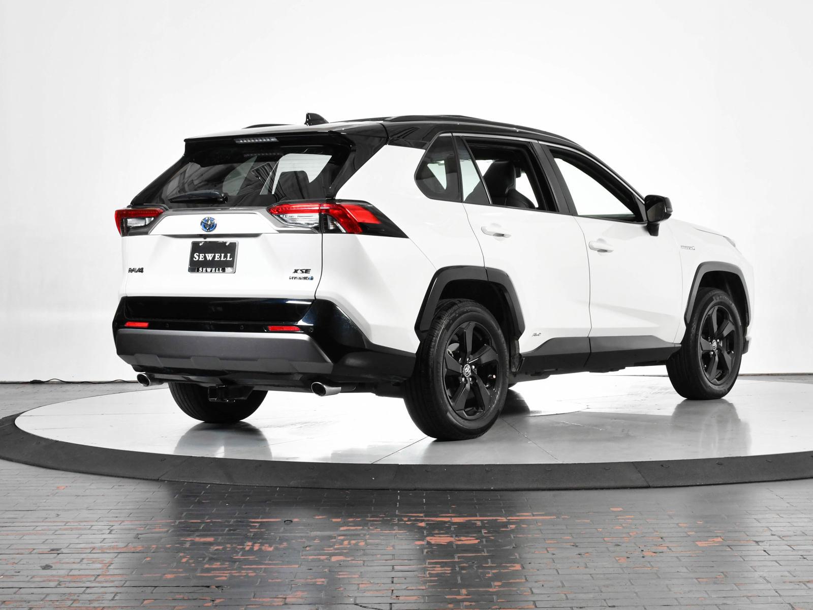 2019 Toyota RAV4 Vehicle Photo in DALLAS, TX 75235