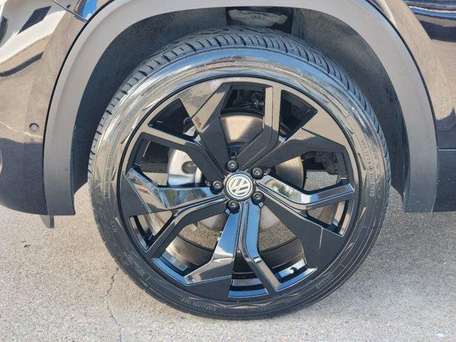 2021 Volkswagen Atlas Cross Sport Vehicle Photo in SUGAR LAND, TX 77478-0000