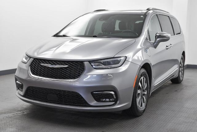 2021 Chrysler Pacifica Vehicle Photo in Akron, OH 44312