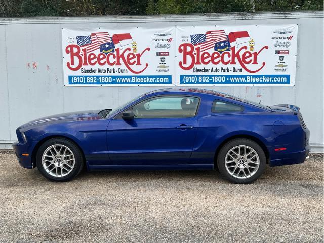 2013 Ford Mustang Vehicle Photo in DUNN, NC 28334-8900