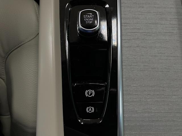 2024 Volvo XC60 Recharge Plug-In Hybrid Vehicle Photo in Appleton, WI 54913