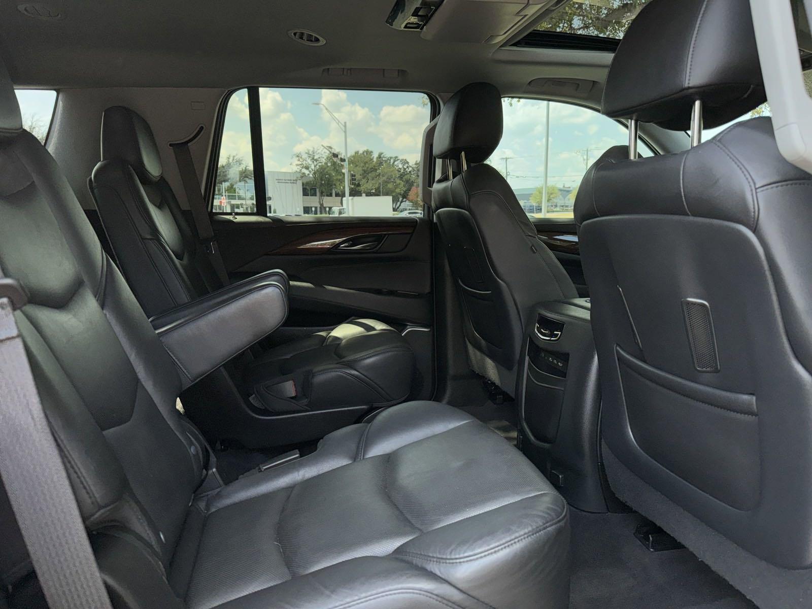 2020 Cadillac Escalade Vehicle Photo in DALLAS, TX 75209-3016