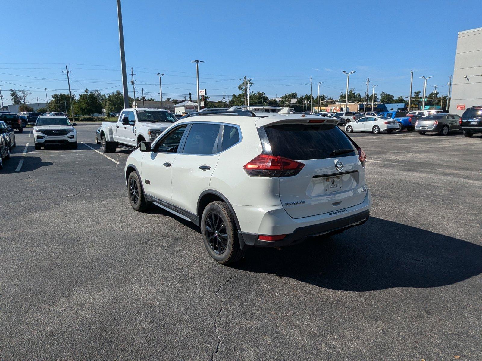 2017 Nissan Rogue Vehicle Photo in Panama City, FL 32401