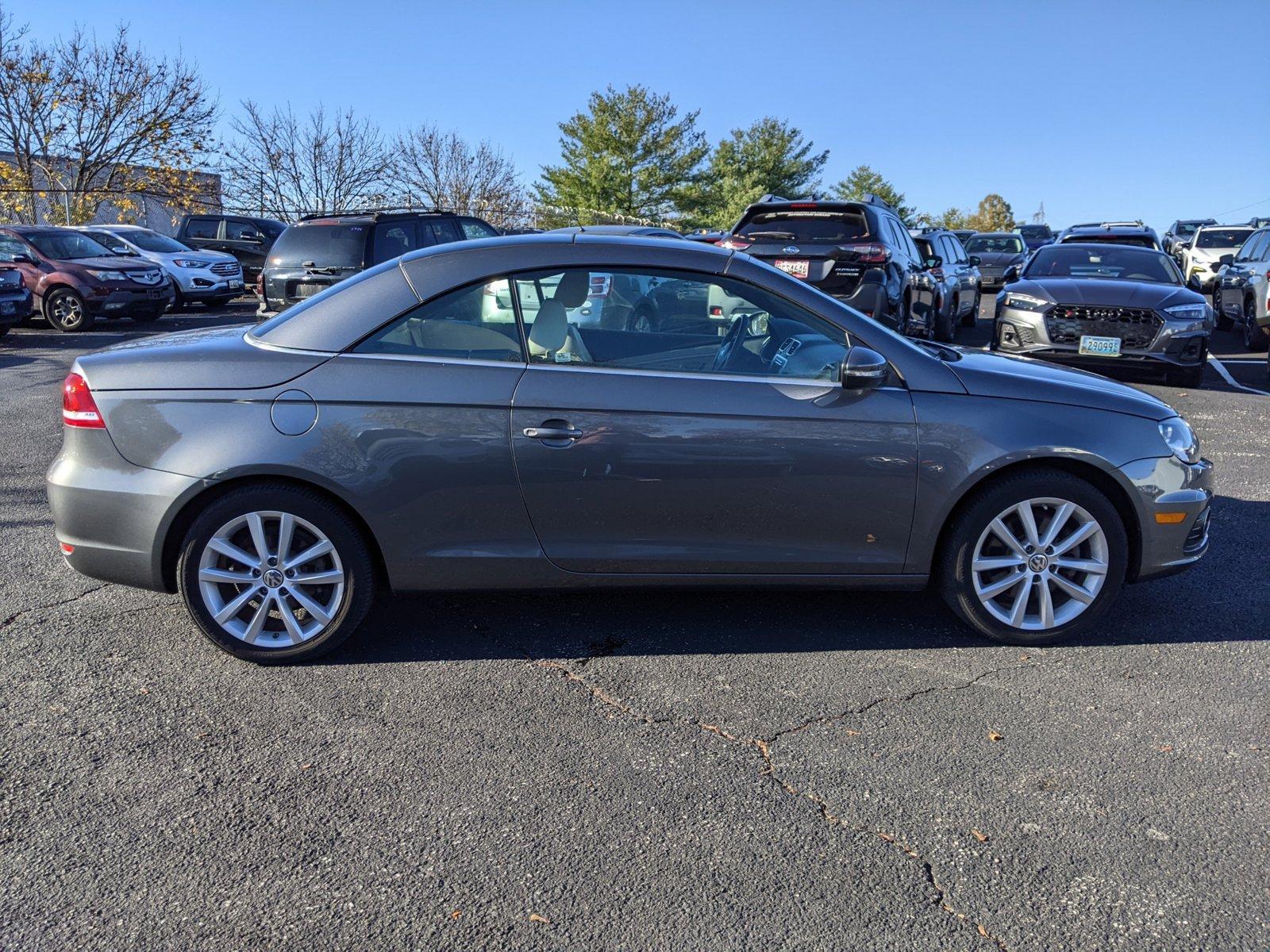 2013 Volkswagen Eos Vehicle Photo in Cockeysville, MD 21030