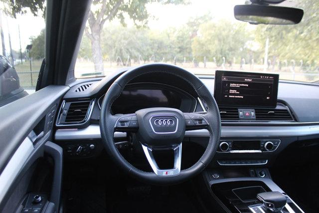 2023 Audi Q5 Vehicle Photo in HOUSTON, TX 77090