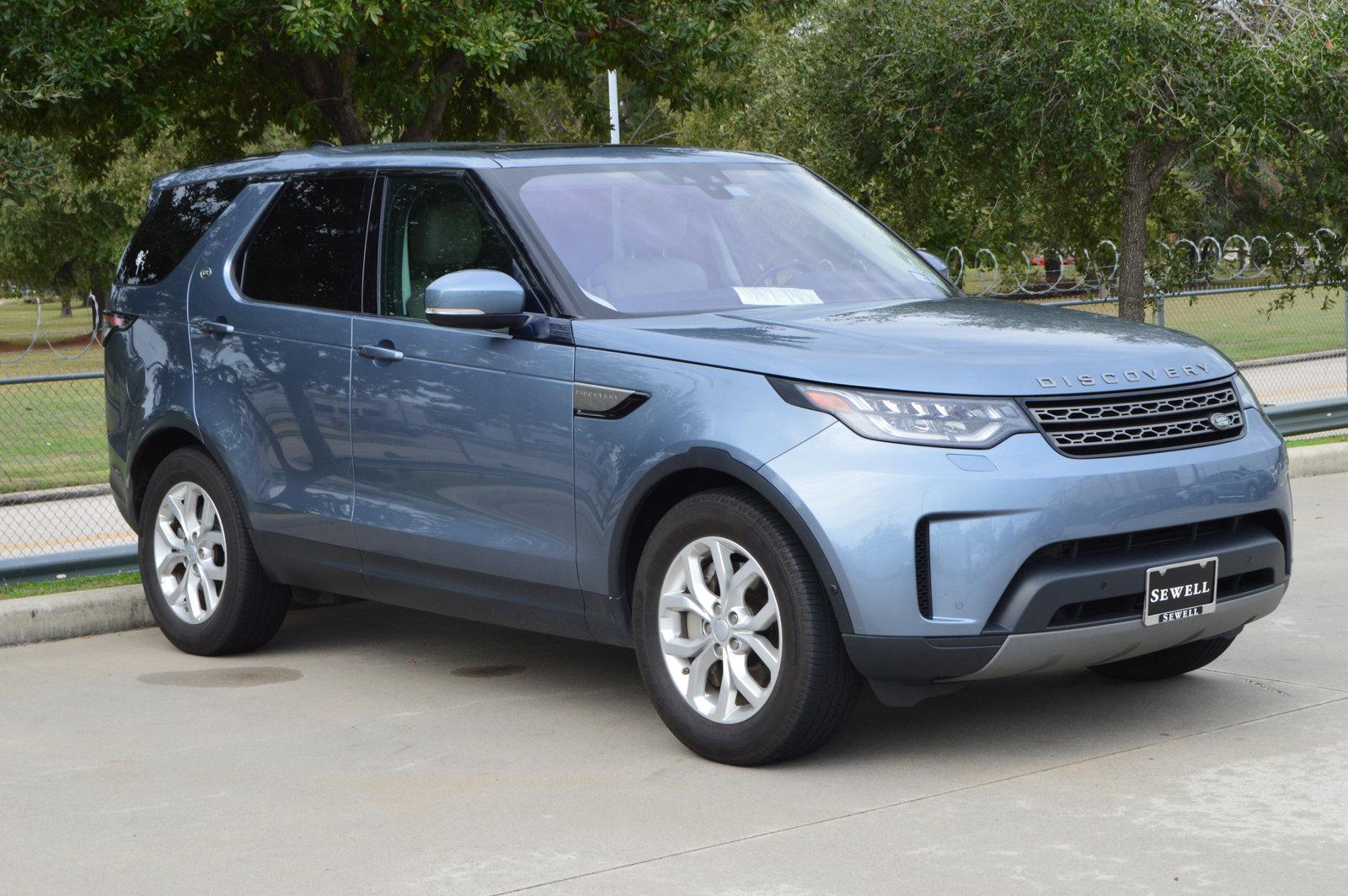 2020 Land Rover Discovery Vehicle Photo in Houston, TX 77090