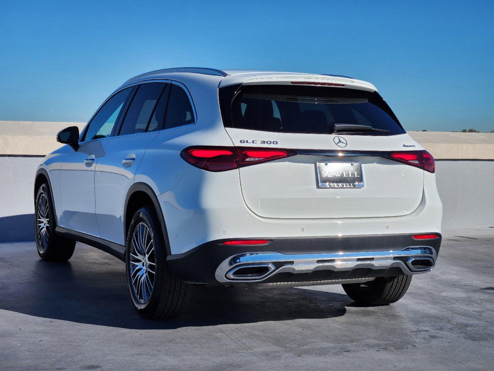 2024 Mercedes-Benz GLC Vehicle Photo in DALLAS, TX 75209