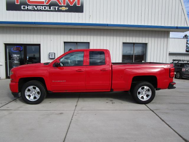 Used 2017 Chevrolet Silverado 1500 LT with VIN 1GCVKREC0HZ340683 for sale in Manistique, MI