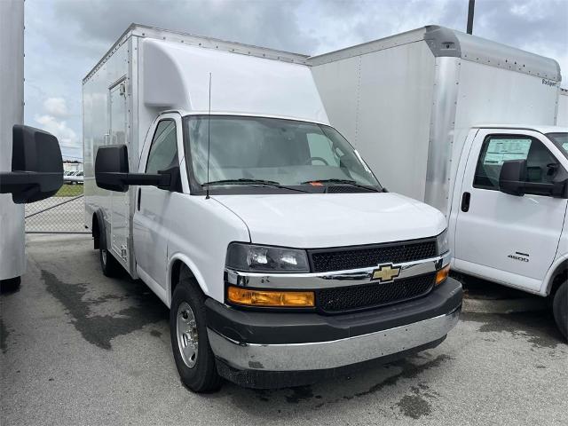 2024 Chevrolet Express Commercial Cutaway Vehicle Photo in ALCOA, TN 37701-3235