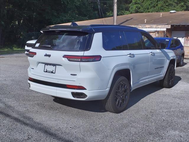 2024 Jeep Grand Cherokee L Vehicle Photo in Bowie, MD 20716