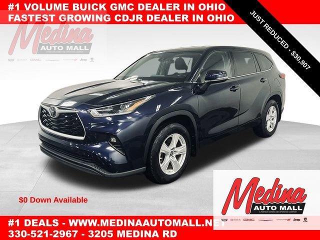 2021 Toyota Highlander Vehicle Photo in MEDINA, OH 44256-9631