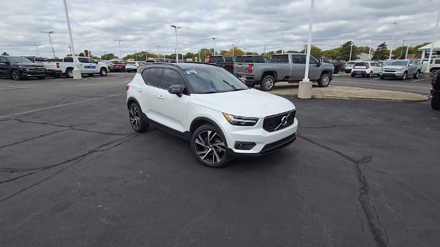 Used 2022 Volvo XC40 R-Design with VIN YV4162UM8N2790975 for sale in Columbus, OH