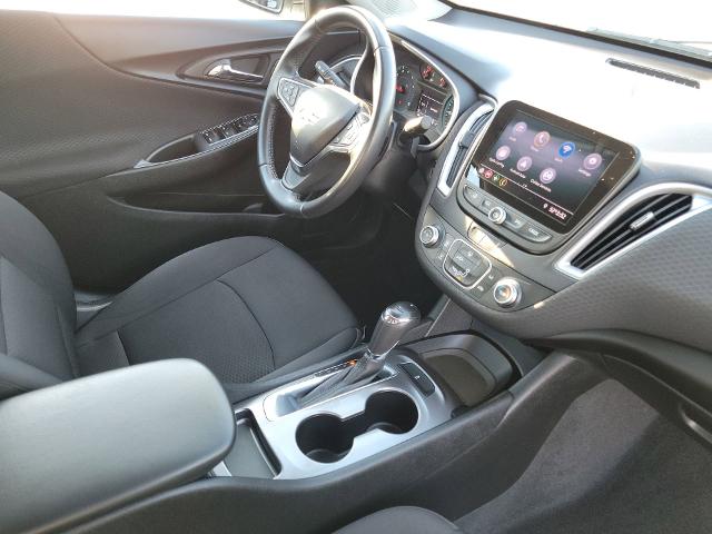 2020 Chevrolet Malibu Vehicle Photo in JOLIET, IL 60435-8135