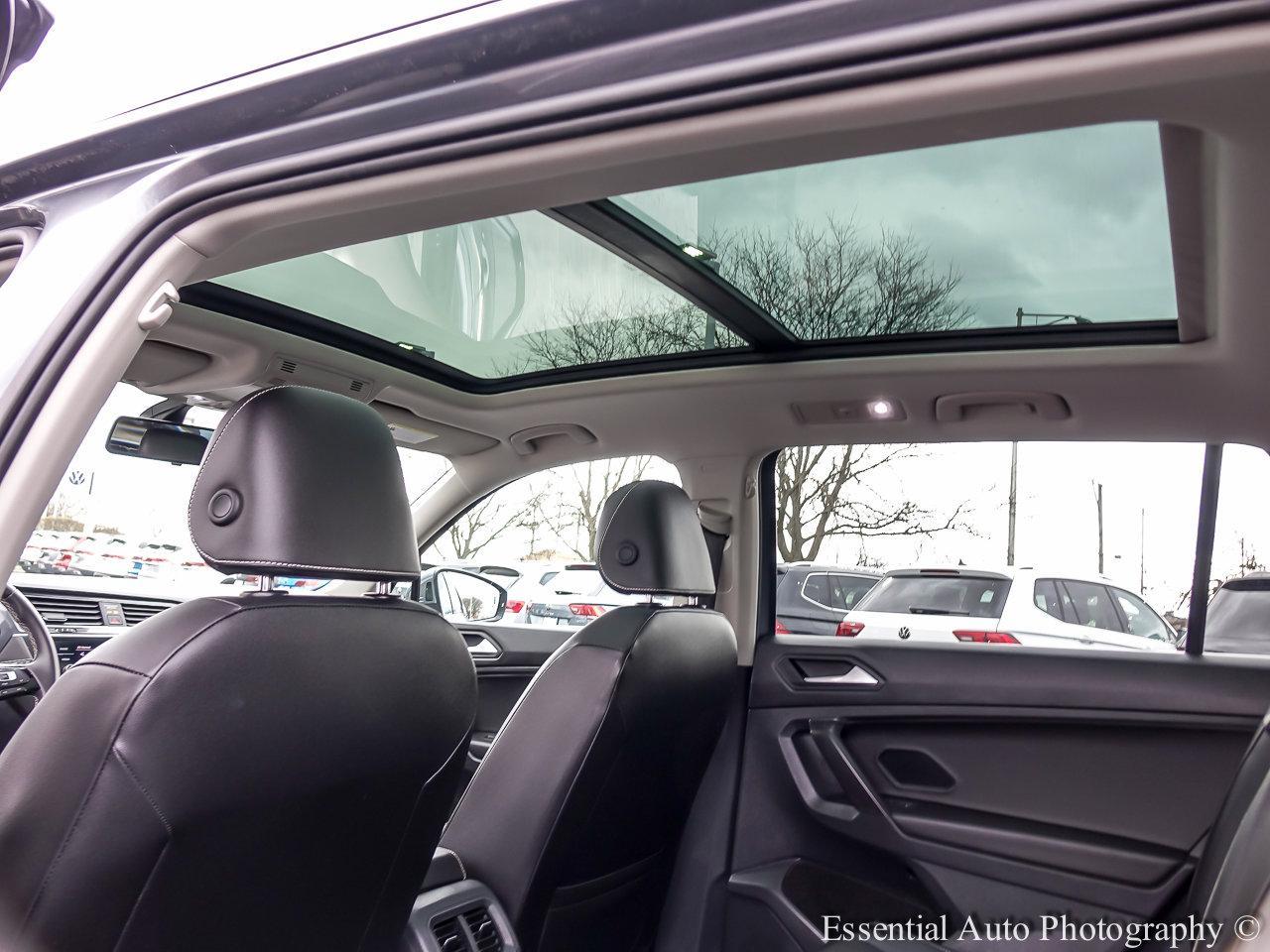 2021 Volkswagen Tiguan Vehicle Photo in Saint Charles, IL 60174