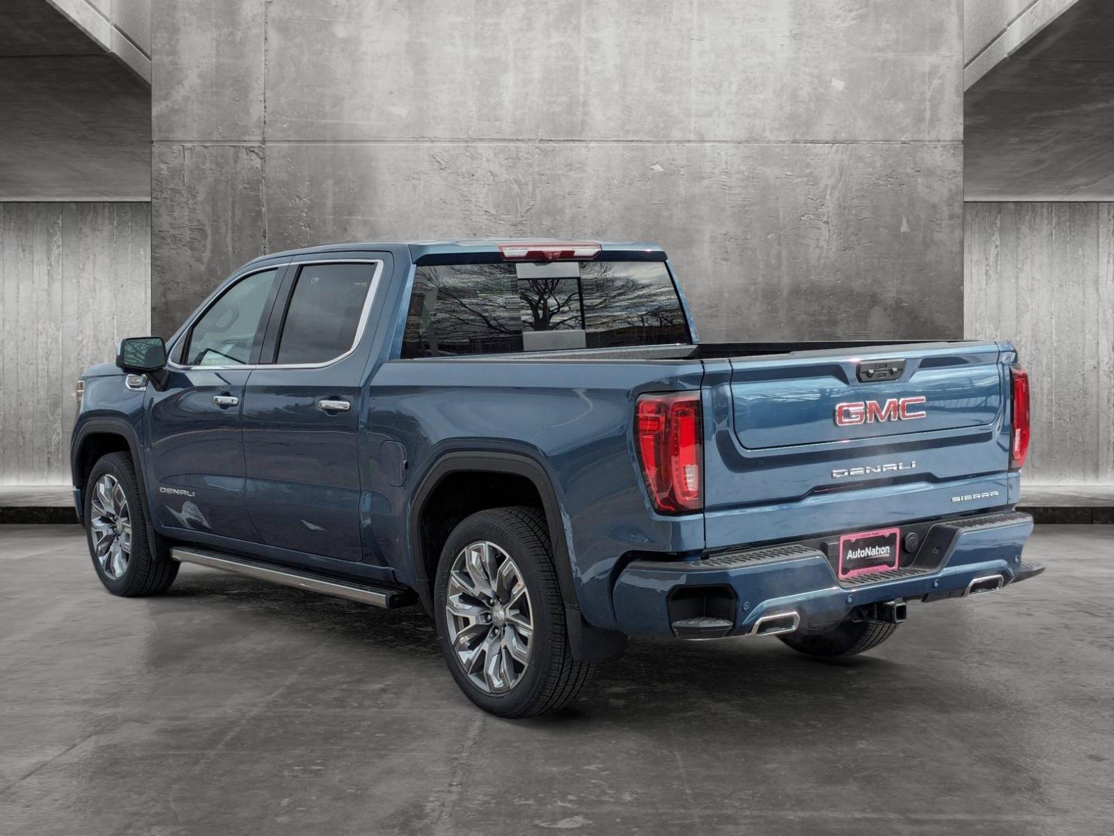 2024 GMC Sierra 1500 Vehicle Photo in LONE TREE, CO 80124-2750