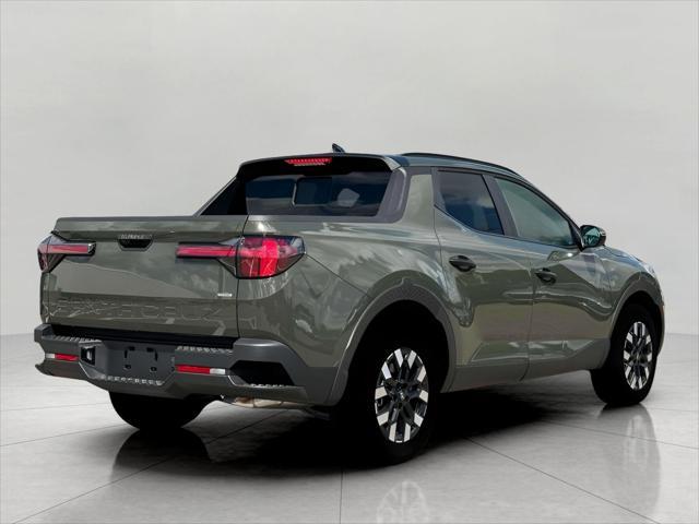 2025 Hyundai SANTA CRUZ Vehicle Photo in Green Bay, WI 54304