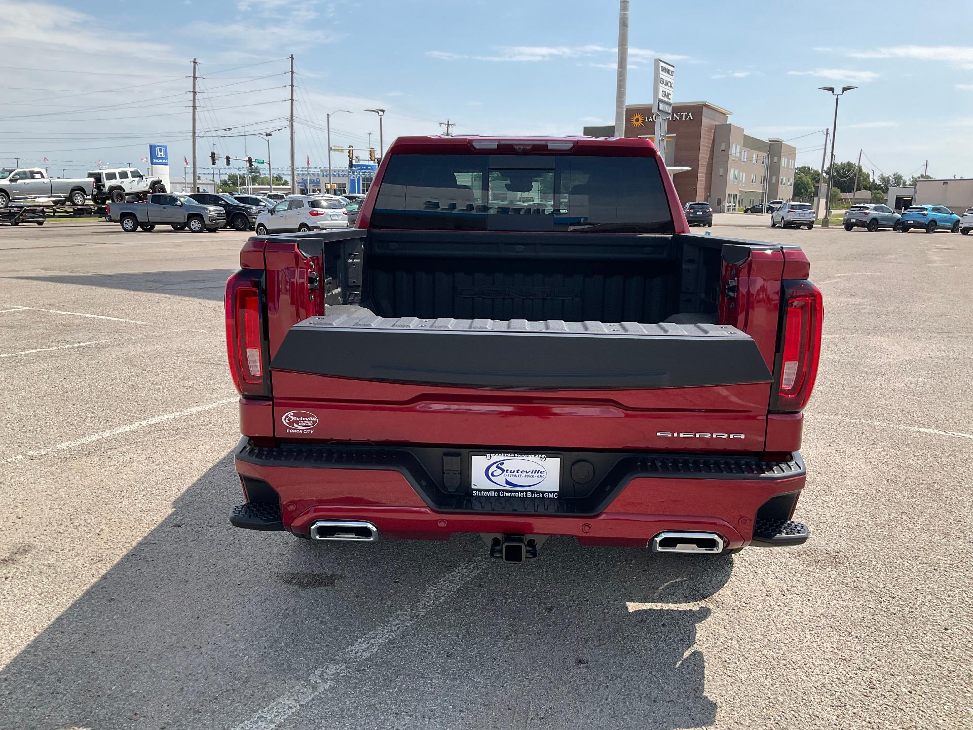 2024 GMC Sierra 1500 Vehicle Photo in PONCA CITY, OK 74601-1036