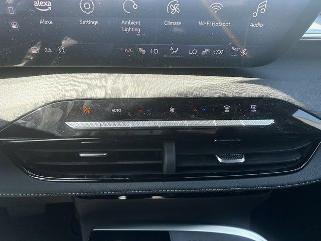 2025 Buick Enclave Vehicle Photo in JACKSON, MI 49202-1834