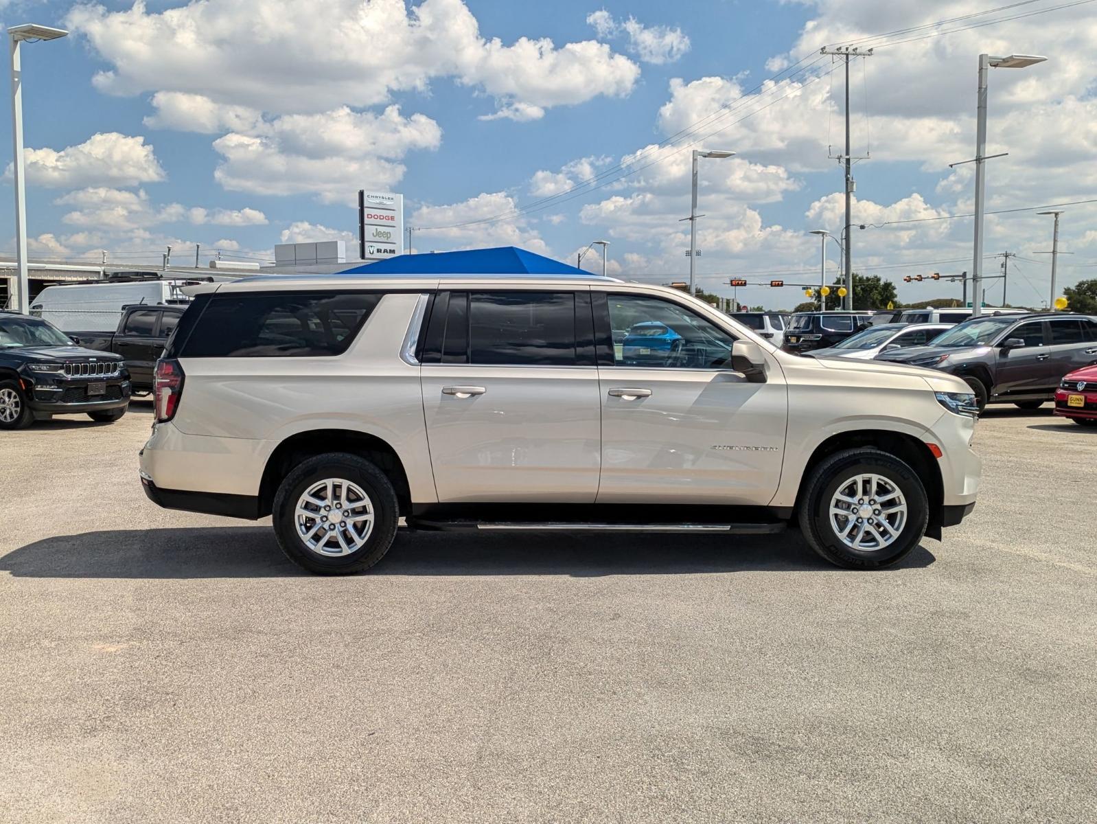 2023 Chevrolet Suburban Vehicle Photo in Seguin, TX 78155