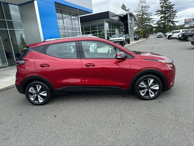 Used 2022 Chevrolet Bolt EUV LT with VIN 1G1FY6S08N4106823 for sale in Bellevue, WA