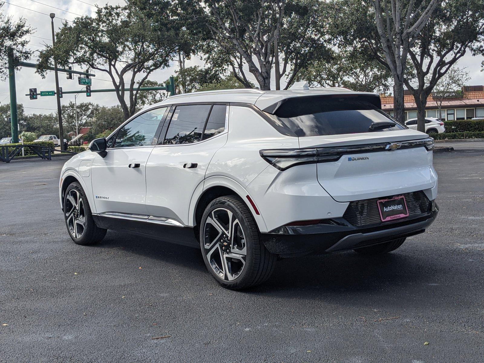 2025 Chevrolet Equinox EV Vehicle Photo in GREENACRES, FL 33463-3207