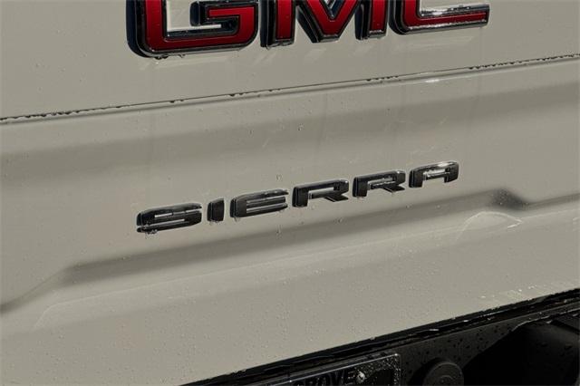 2025 GMC Sierra 1500 Vehicle Photo in ELK GROVE, CA 95757-8703